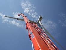 Assembly of  wind generator blades at the wind park