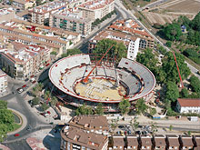 Montaje de la plaza de toros de Xtiva